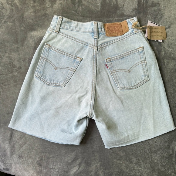 Vintage Levi’s 901 cutoffs - Picture 4 of 8